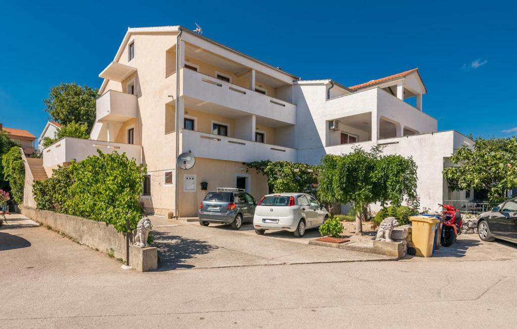 Apartmani Mile Крк Екстер'єр фото