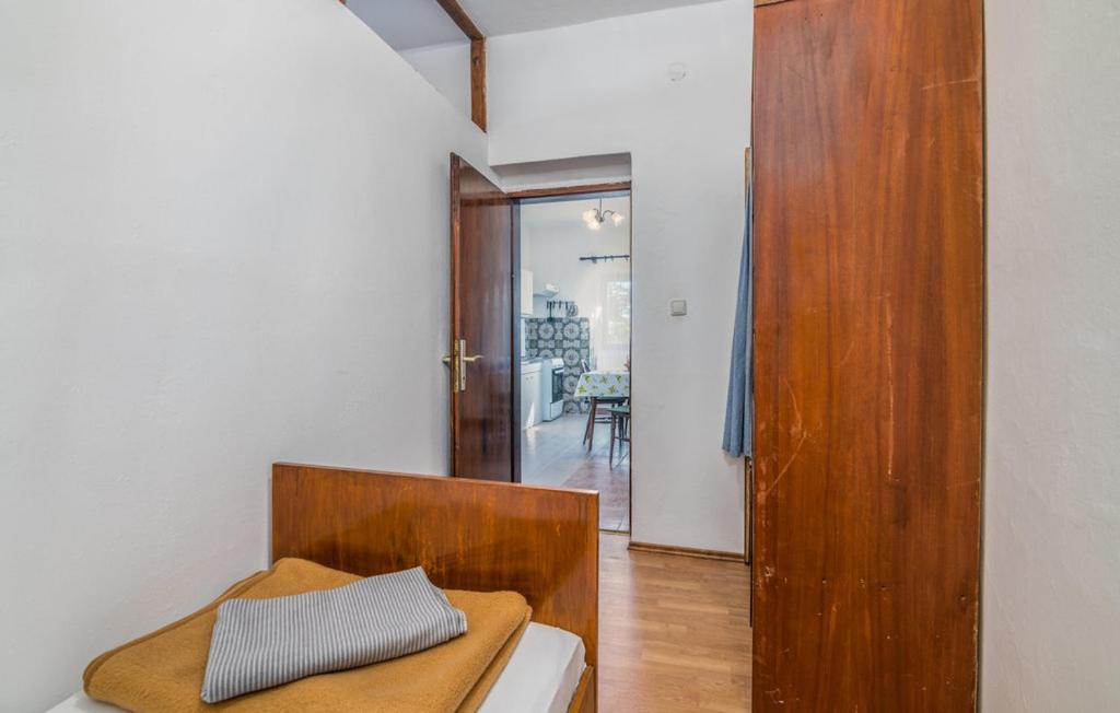 Apartmani Mile Крк Екстер'єр фото